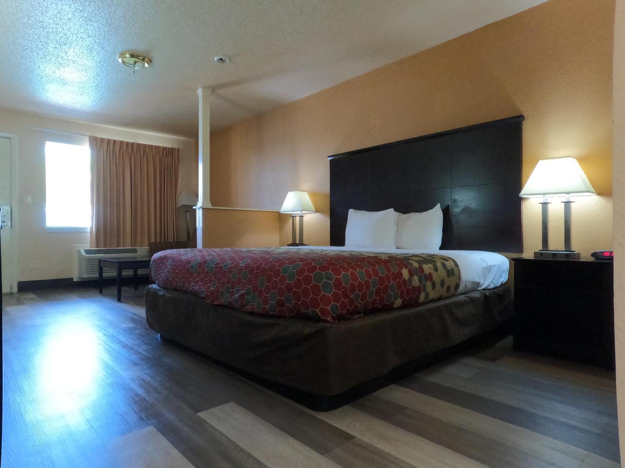 Econo Lodge Inn & Suites Downtown Northeast Near Ft Sam Houston, At&T San Antonio Zewnętrze zdjęcie